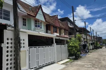 3 Bedroom Townhouse for sale in Wichit, Phuket