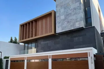 7 Bedroom House for sale in Lat Phrao, Bangkok