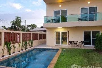 3 Bedroom Townhouse for rent in Rawai, Phuket