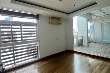 4 Bedroom Townhouse for sale in Khlong Tan Nuea, Bangkok near Airport Rail Link Ramkhamhaeng