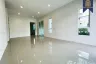 4 Bedroom House for sale in Sam Khok, Pathum Thani