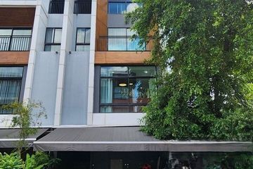 3 Bedroom Townhouse for sale in Suan Luang, Bangkok