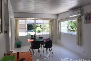 1 Bedroom Apartment for sale in Rawai, Phuket