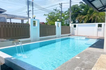 3 Bedroom Villa for sale in Thep Krasatti, Phuket