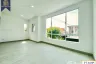 3 Bedroom Townhouse for sale in Bang Muang, Nonthaburi