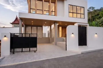 3 Bedroom Villa for sale in Baan Maneekram-Jomthong Thani, Wichit, Phuket