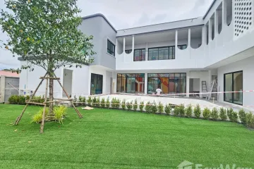 5 Bedroom Villa for sale in Huai Yai, Chonburi