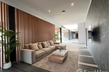 5 Bedroom Condo for sale in Sombat Condoview, Nong Prue, Chonburi