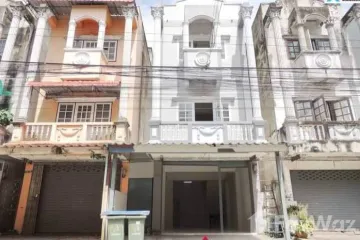 2 Bedroom Townhouse for sale in Krathum Rai, Bangkok