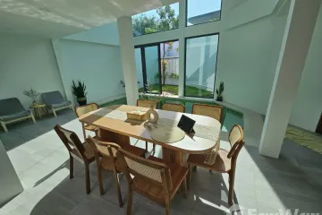 3 Bedroom House for rent in Talat Nuea, Phuket