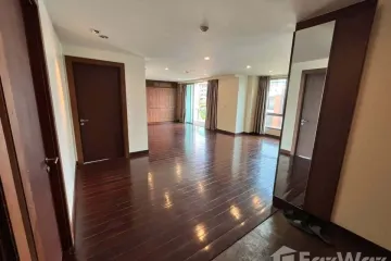 3 Bedroom Condo for sale in Phra Khanong Nuea, Bangkok near BTS Ekkamai