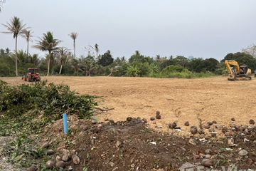 Land for sale in Nong Ta Taem, Prachuap Khiri Khan
