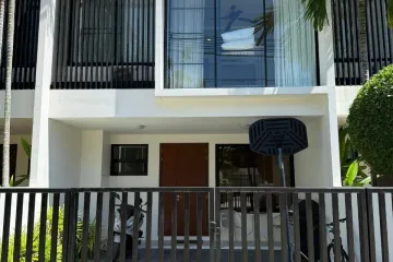 3 Bedroom Townhouse for sale in Choeng Thale, Phuket