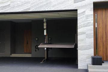 4 Bedroom House for sale in Khlong Chan, Bangkok