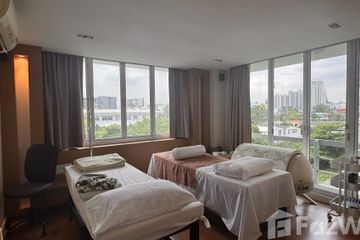3 Bedroom Condo for sale in Phra Khanong, Bangkok near BTS On Nut