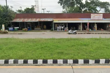 5 Bedroom Townhouse for sale in Nong Waeng, Buriram