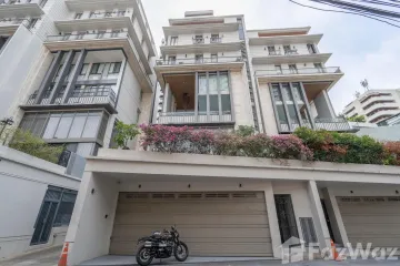 4 Bedroom Townhouse for sale in Khlong Tan Nuea, Bangkok near BTS Phrom Phong