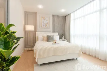 1 Bedroom Condo for sale in Huai Khwang, Bangkok near MRT Huai Khwang