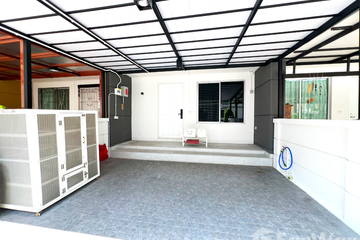 3 Bedroom Townhouse for sale in Bang Duan, Bangkok