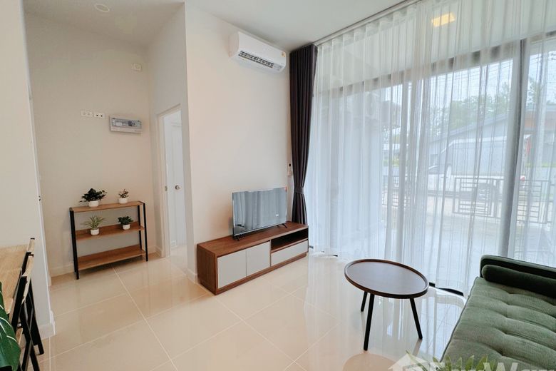 2 Bedroom Townhouse For Rent