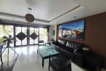 4 Bedroom Townhouse for sale in Bang Khlo, Bangkok