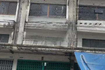 3 Bedroom Townhouse for sale in Bang Bon, Bangkok