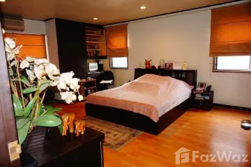 2 Bedroom Condo for sale in Khlong Toei Nuea, Bangkok near MRT Sukhumvit