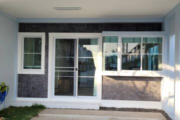 2 Bedroom Townhouse for Sale or Rent in Dokmai, Bangkok