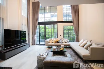4 Bedroom House for sale in Khlong Toei Nuea, Bangkok near MRT Phetchaburi