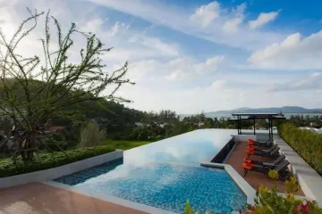 1 Bedroom Condo for sale in Choeng Thale, Phuket