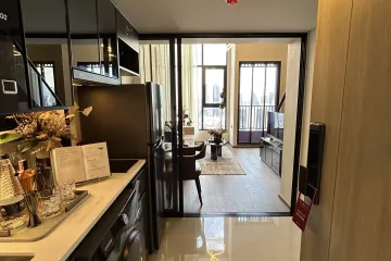 1 Bedroom Condo for sale in Maha Phruettharam, Bangkok near MRT Hua Lamphong
