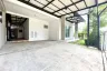 3 Bedroom House for sale in Perfect Park Ratchapruek, Bang Rak Noi, Nonthaburi near MRT Sai Ma