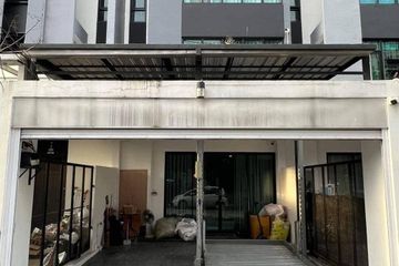 3 Bedroom Townhouse for sale in Lat Phrao, Bangkok