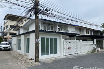 2 Bedroom House for sale in Lat Yao, Bangkok