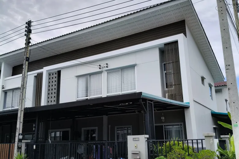 3 Bedroom Townhouse