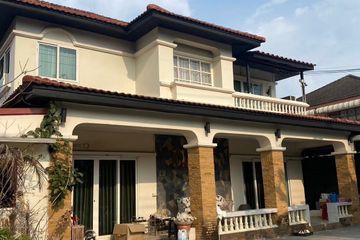 4 Bedroom House for sale in Sam Wa Tawan Tok, Bangkok