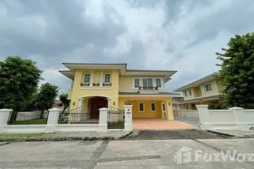 5 Bedroom House for sale in Dokmai, Bangkok