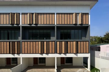 3 Bedroom Townhouse for sale in Lat Phrao, Bangkok