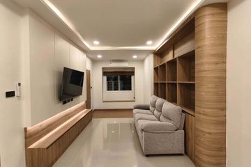 2 Bedroom Townhouse for rent in Baan Tiwarathanee, Wichit, Phuket