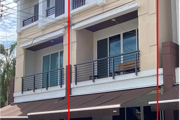 4 Bedroom Townhouse for sale in Khlong Kum, Bangkok