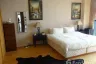 2 Bedroom Condo for Sale or Rent in Quattro by Sansiri, Khlong Tan Nuea, Bangkok near BTS Thong Lo