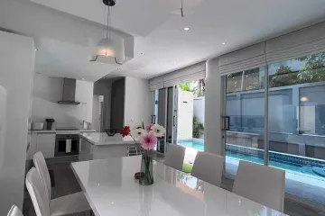 3 Bedroom Villa for sale in Rawai, Phuket