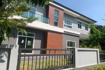 4 Bedroom House for sale in Sam Wa Tawan Tok, Bangkok