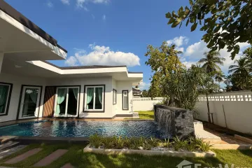 3 Bedroom Villa for sale in Pong, Chonburi