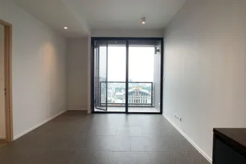1 Bedroom Condo for sale in Silom, Bangkok near BTS Surasak