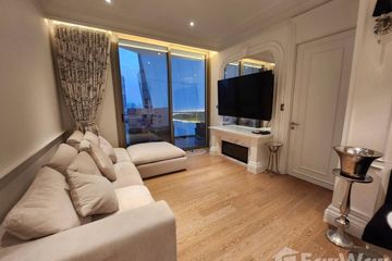 2 Bedroom Condo for sale in Khlong Ton Sai, Bangkok near BTS Charoen Nakhon