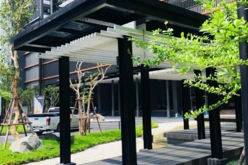 1 Bedroom Condo for sale in Bang Kapi, Bangkok near MRT Phetchaburi