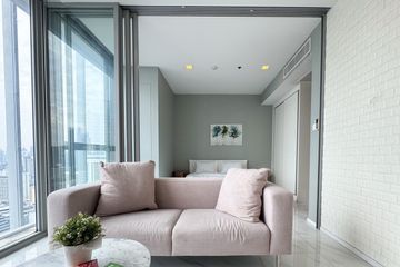 1 Bedroom Condo for sale in Khlong Toei Nuea, Bangkok near BTS Nana