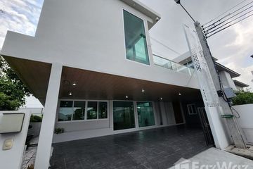 4 Bedroom House for sale in Dokmai, Bangkok