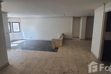 2 Bedroom Condo for sale in Khlong Toei, Bangkok near BTS Nana